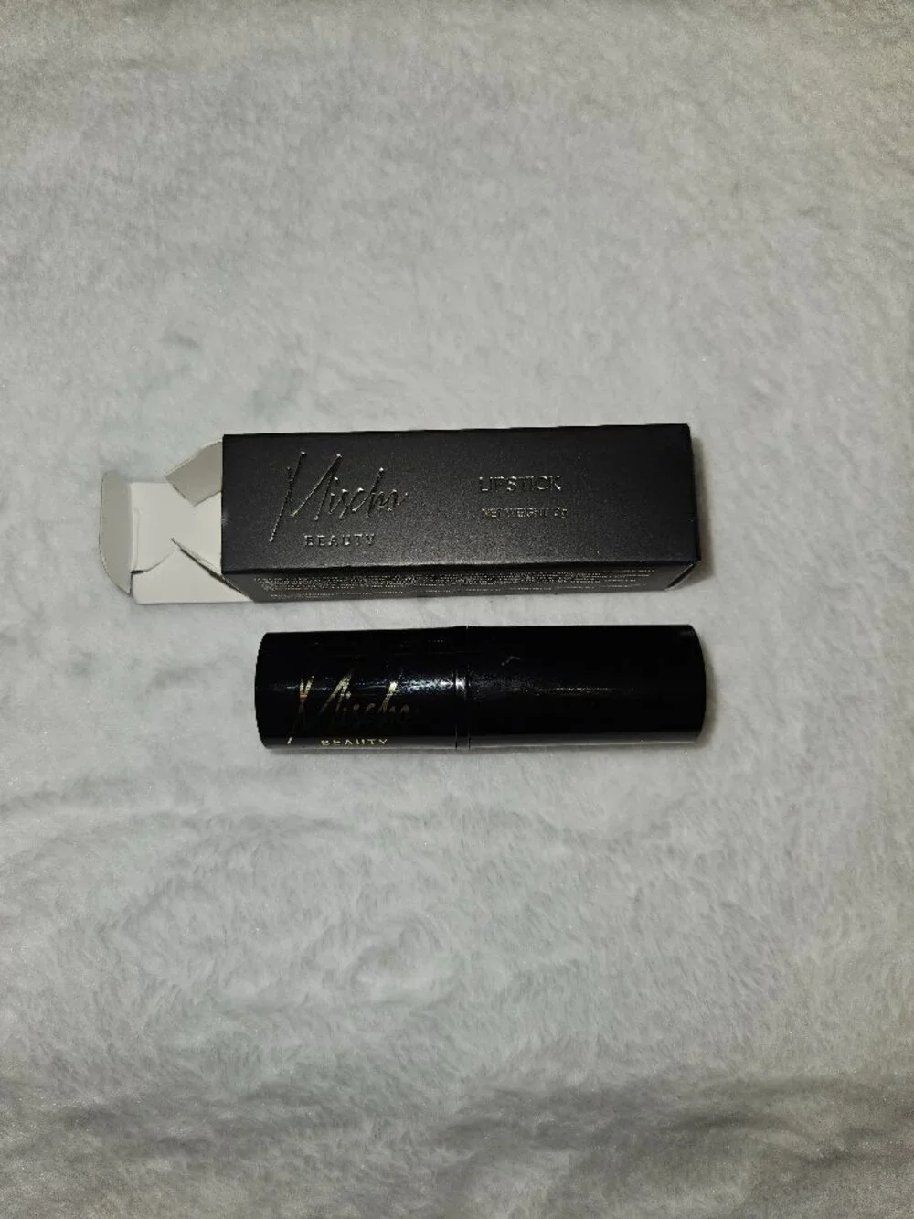 NWT NIB Mischo Beauty Lipstick in “Mischo”